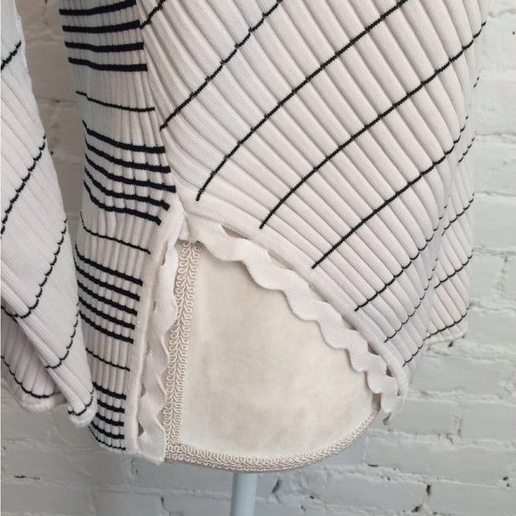 Jonathan Simkhai laser cut asymmetric knit top b/w size size small - Picture 3 of 7